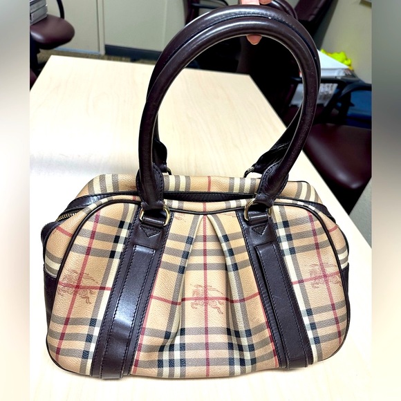WOW - Authentic Burberry Satchel = GREAT FOR DATE NIGHT OR GIRL NIGHT OUT! WOW!! - Picture 10 of 14